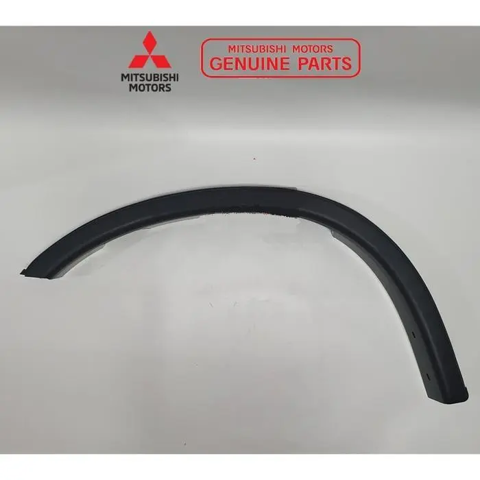 SPOILER FENDER DEPAN KANAN OUTLANDER KM004790